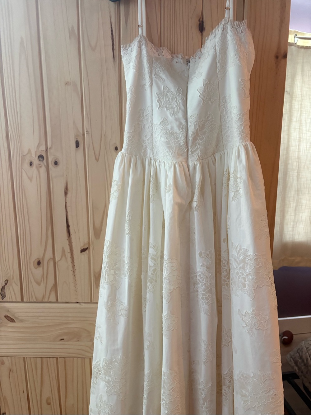 House of CB White Lace Midi Dress with Spaghetti Straps - Picture 5 of 11